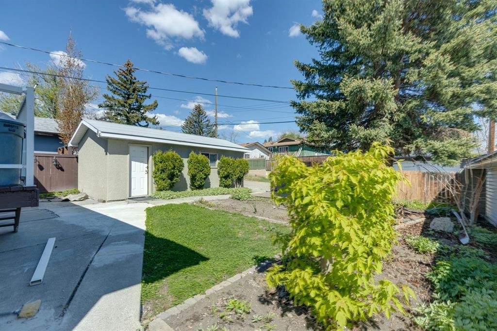 6928 Hunterbow Crescent Nw, Calgary, AB - Outdoor