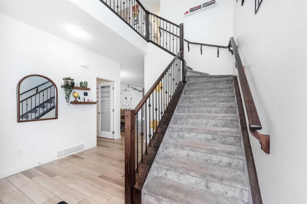 32 Saddlestone Way Ne, Calgary, AB - Indoor Photo Showing Other Room