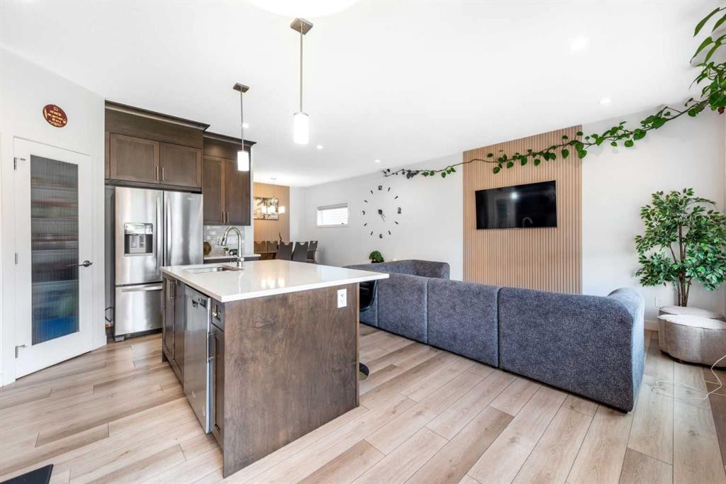32 Saddlestone Way Ne, Calgary, AB - Indoor