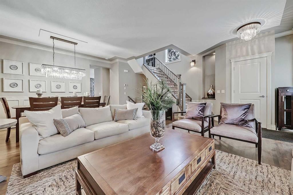 3629 1A Street Sw, Calgary, AB - Indoor Photo Showing Living Room