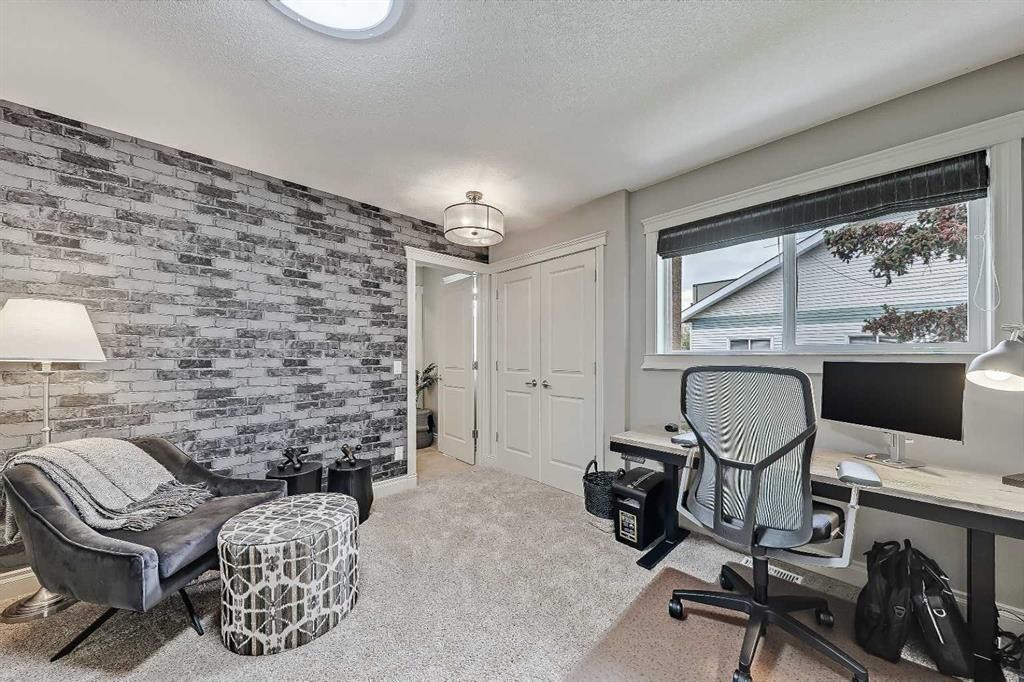 3629 1A Street Sw, Calgary, AB - Indoor Photo Showing Office