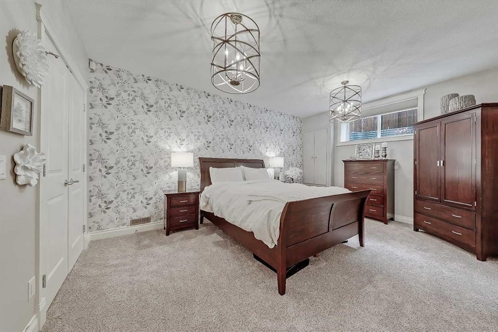 3629 1A Street Sw, Calgary, AB - Indoor Photo Showing Bedroom