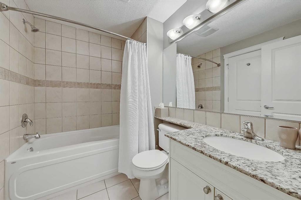 3629 1A Street Sw, Calgary, AB - Indoor Photo Showing Bathroom