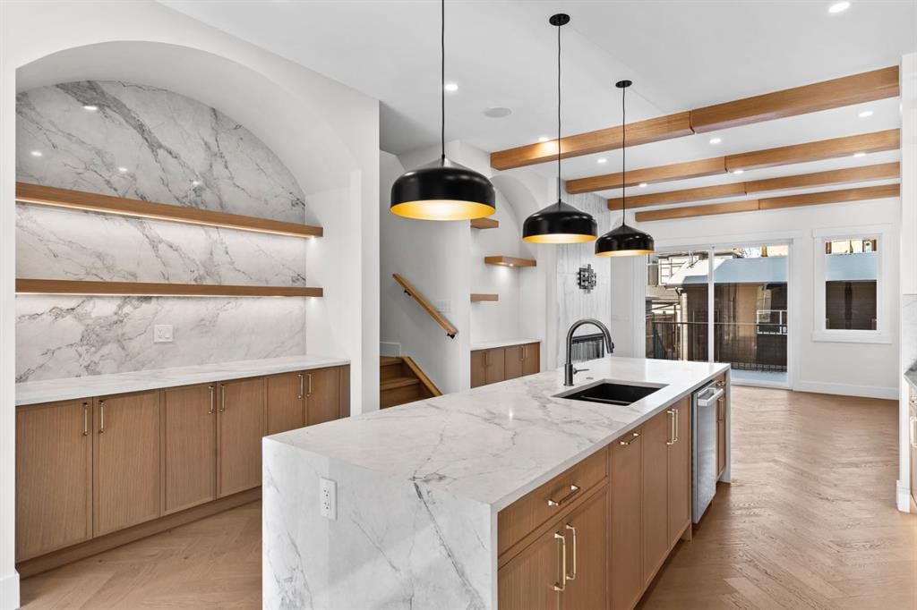 907 36A Street Nw, Calgary, AB - Indoor Photo Showing Kitchen