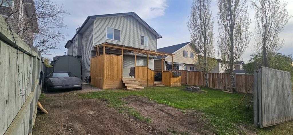 8 Thorndale Close Se, Airdrie, AB - Outdoor
