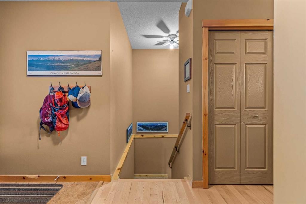 1003-70 Dyrgas Gate, Canmore, AB - Indoor Photo Showing Other Room