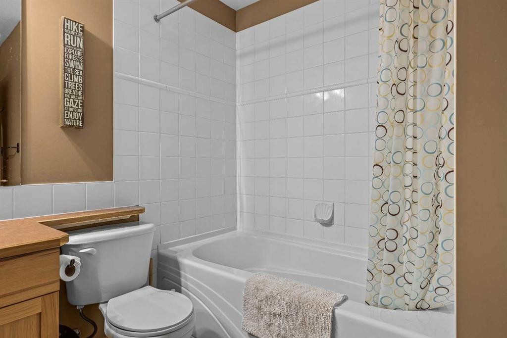 1003-70 Dyrgas Gate, Canmore, AB - Indoor Photo Showing Bathroom