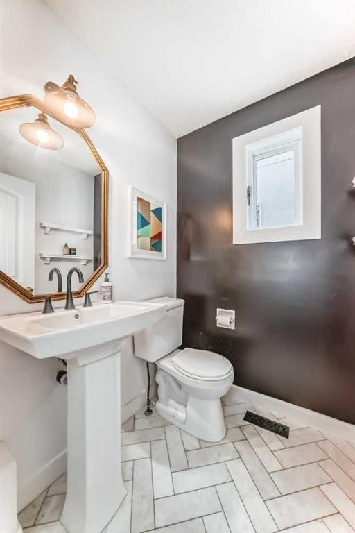2235 7 Avenue, Calgary, AB