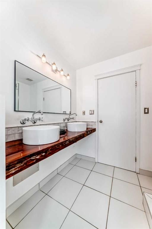 2235 7 Avenue, Calgary, AB