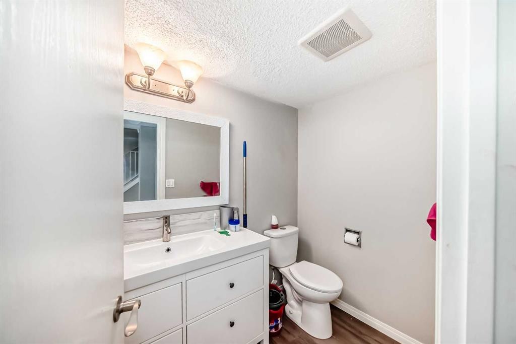 57-5520 1 Avenue Se, Calgary, AB