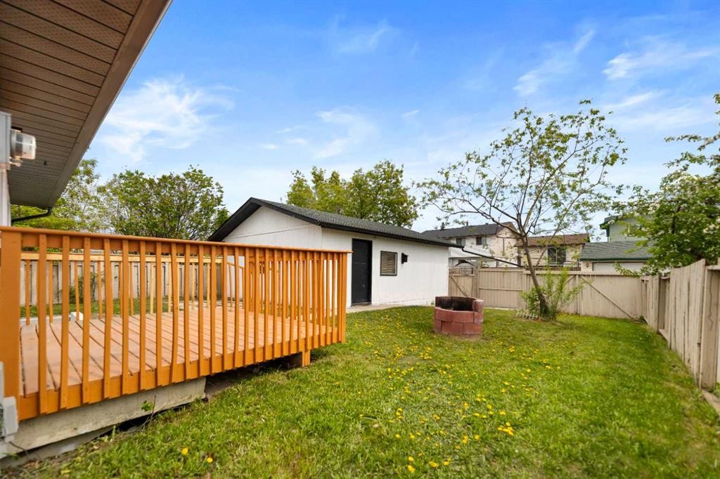 276 Fallswater Road Ne, Calgary, AB - Outdoor