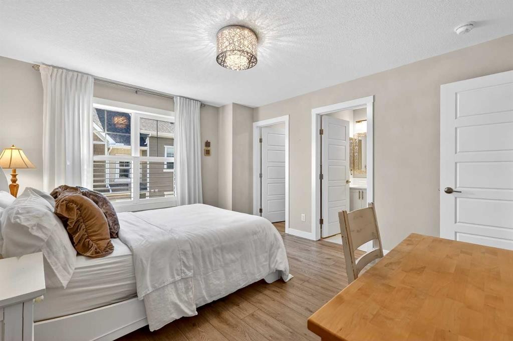 814 Cranbrook Walk Se, Calgary, AB - Indoor Photo Showing Bedroom