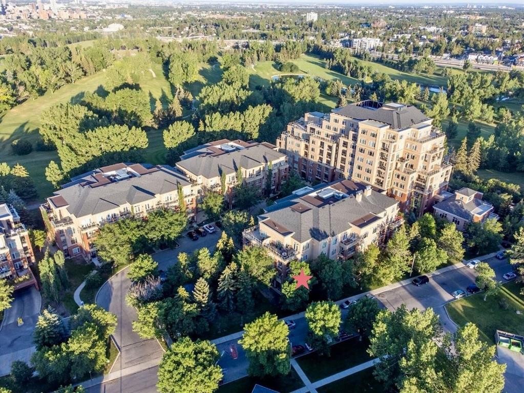 4107-24 Hemlock Crescent Sw, Calgary, AB - Outdoor With View