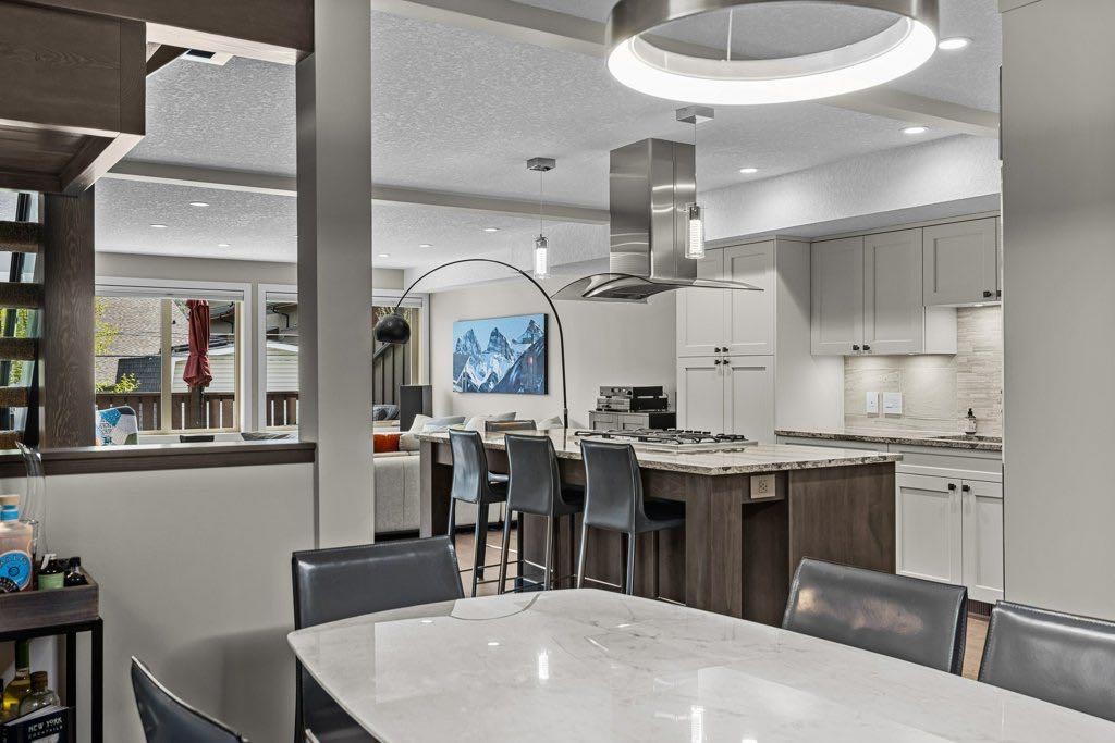 2-817 4Th Street, Canmore, AB - Indoor