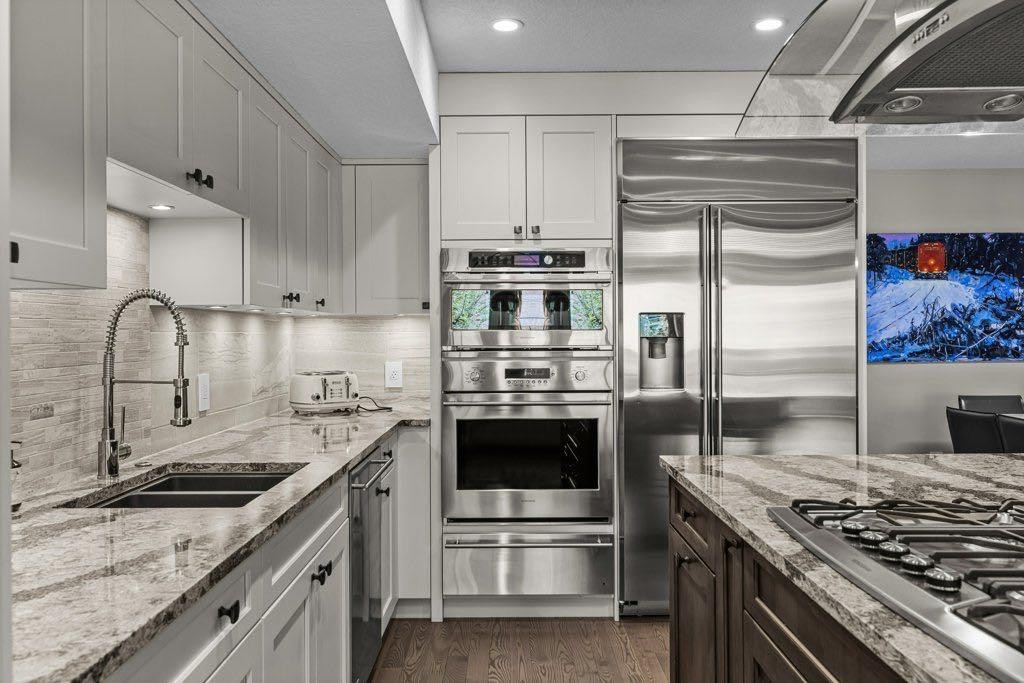 2-817 4Th Street, Canmore, AB - Indoor Photo Showing Kitchen With Double Sink With Upgraded Kitchen