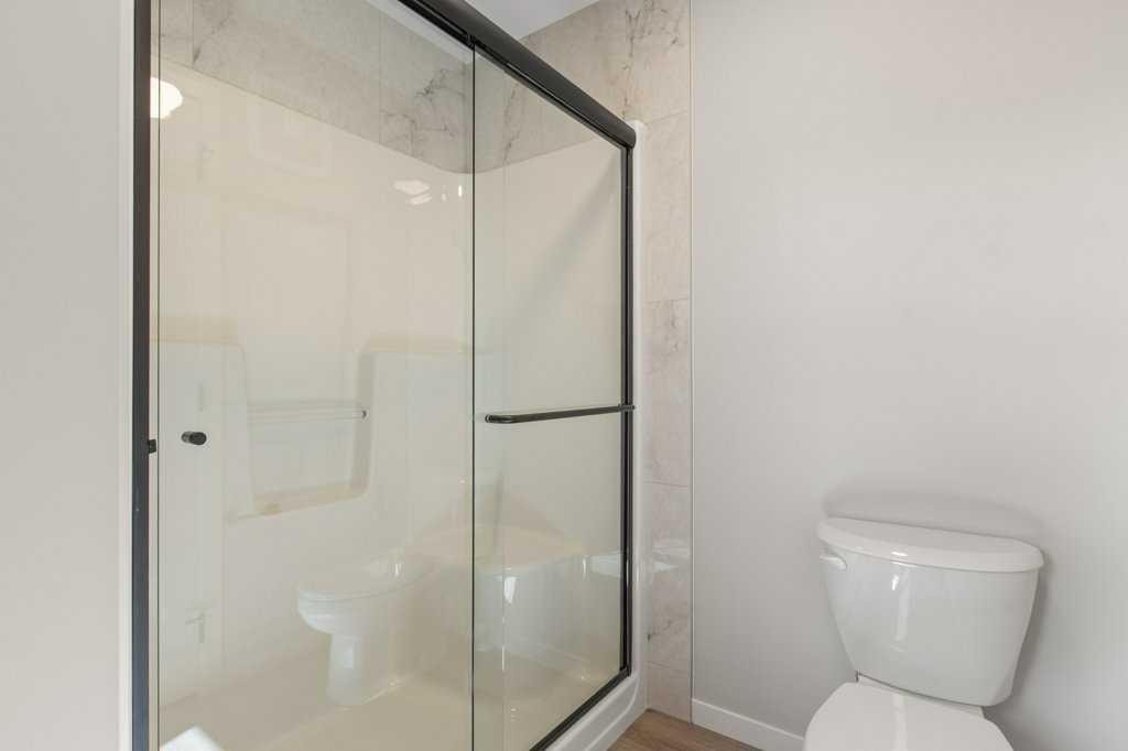 123 Montane Link Se, High River, AB - Indoor Photo Showing Bathroom