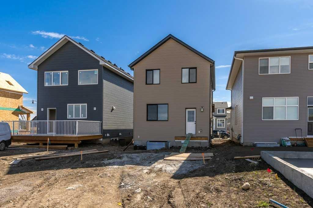 123 Montane Link Se, High River, AB - Outdoor