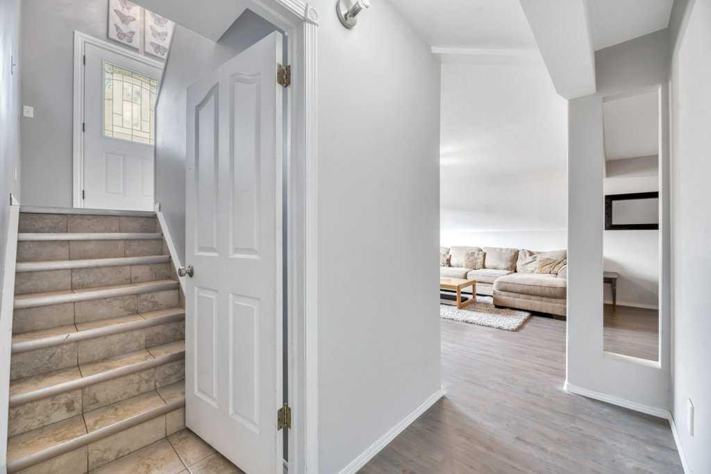 389 Strathford Crescent, Strathmore, AB - Indoor Photo Showing Other Room