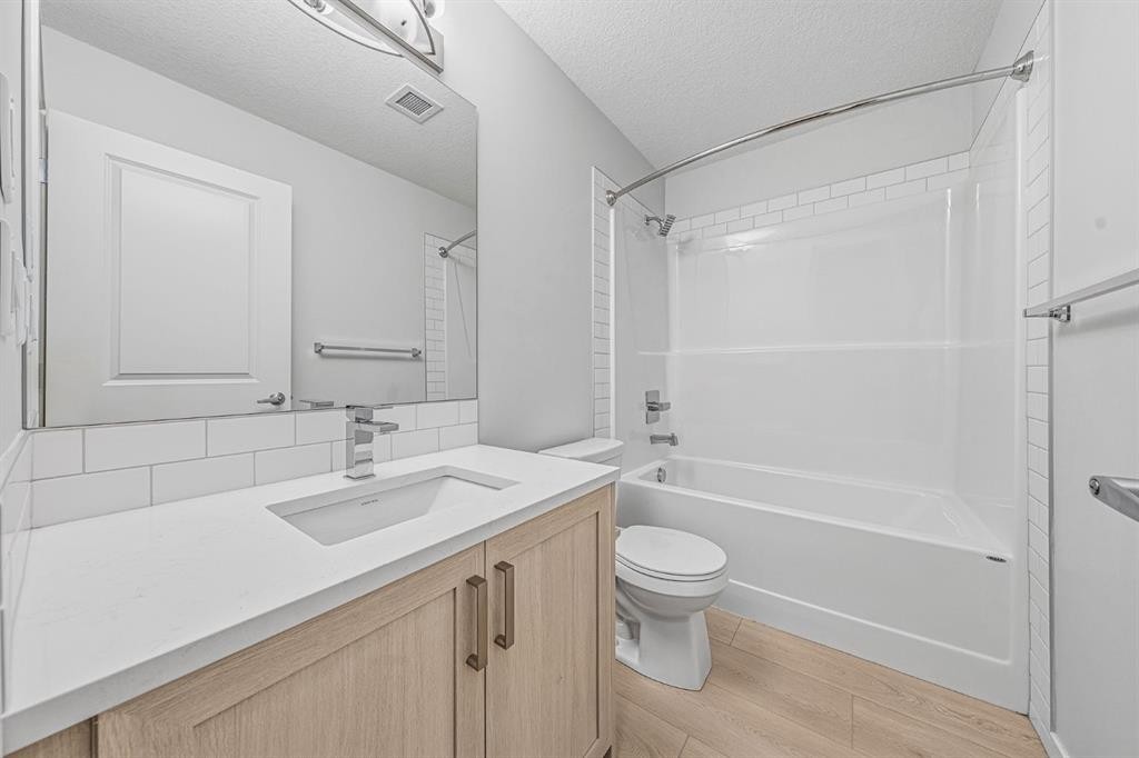 6207-20295 Seton Way Se, Calgary, AB - Indoor Photo Showing Bathroom