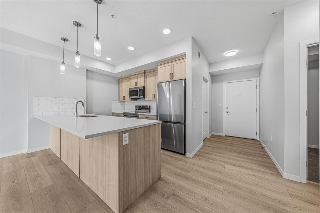 6207-20295 Seton Way Se, Calgary, AB - Indoor Photo Showing Kitchen With Upgraded Kitchen