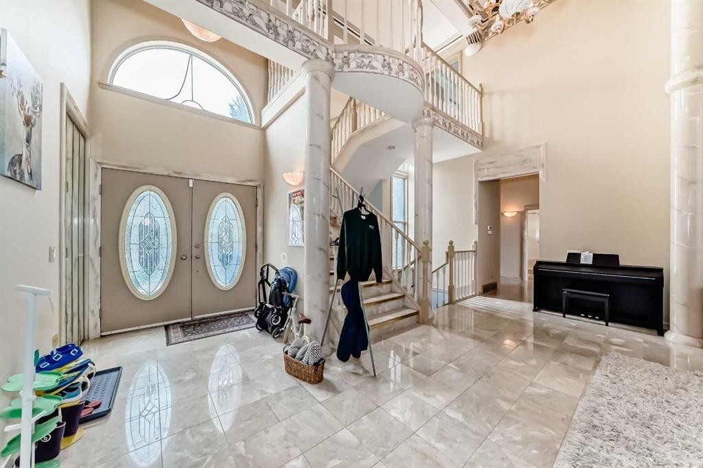55 Signal Ridge Place Sw, Calgary, AB