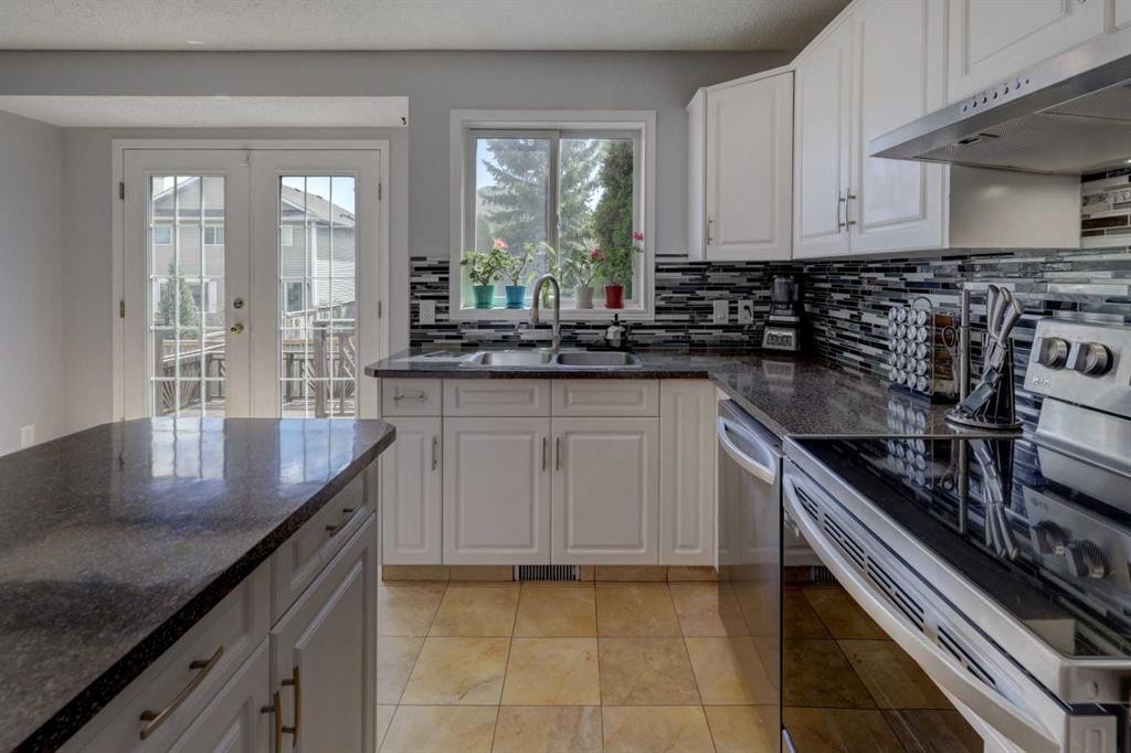 9982 Hidden Valley Drive Nw, Calgary, AB