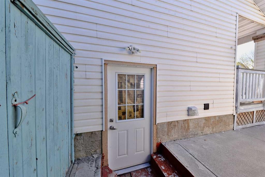 125 Costa Mesa Close Ne, Calgary, AB - Outdoor With Exterior