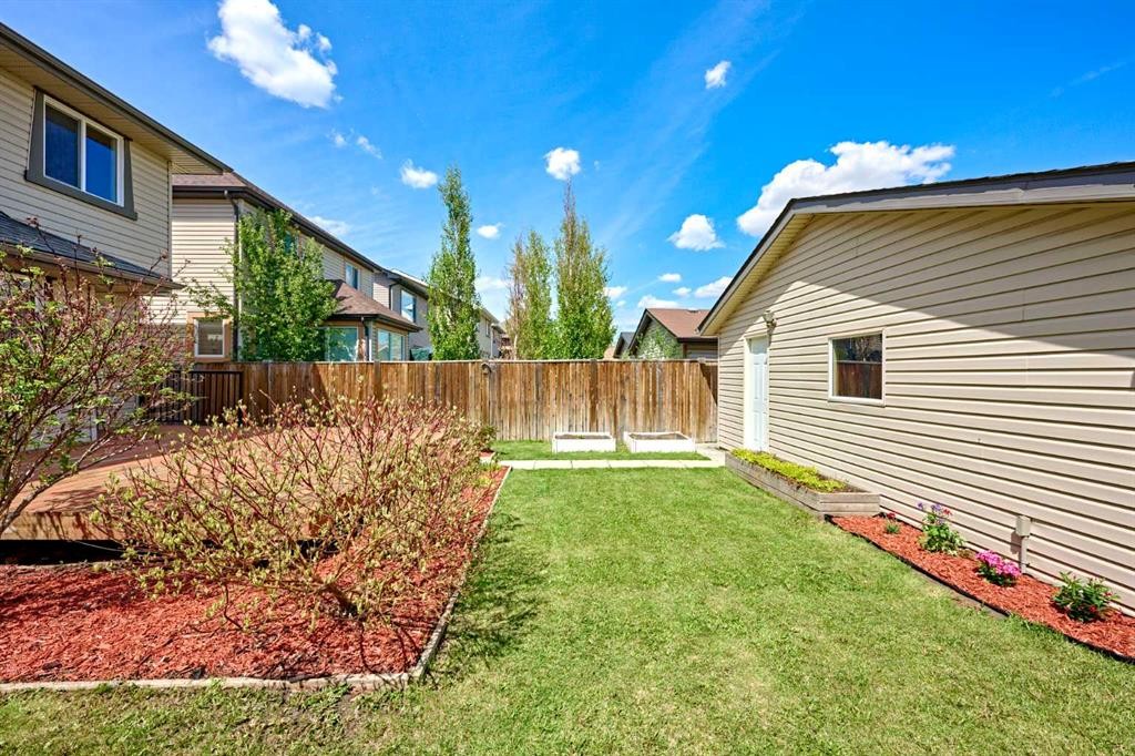 383 Prestwick Close Se, Calgary, AB - Outdoor
