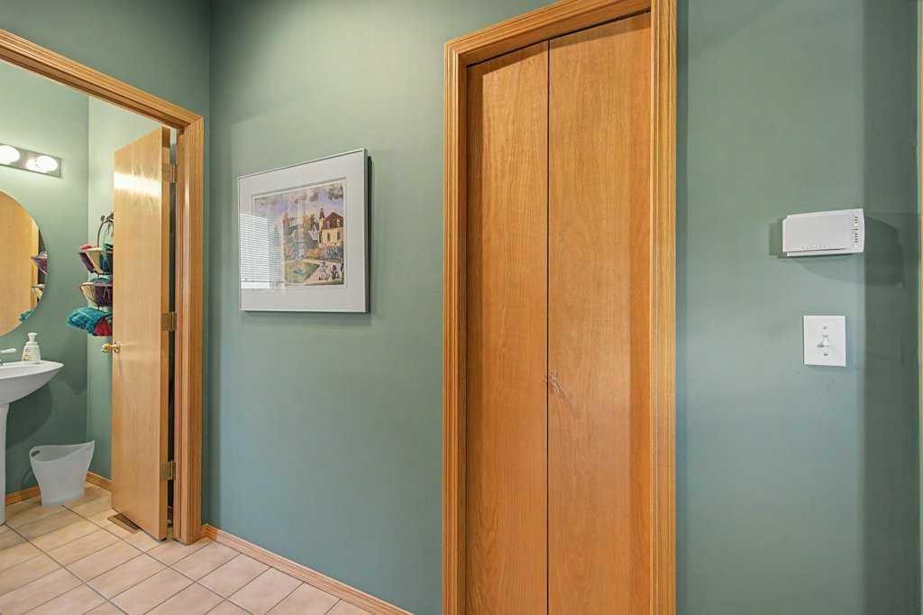 18 Prominence View Sw, Calgary, AB - Indoor