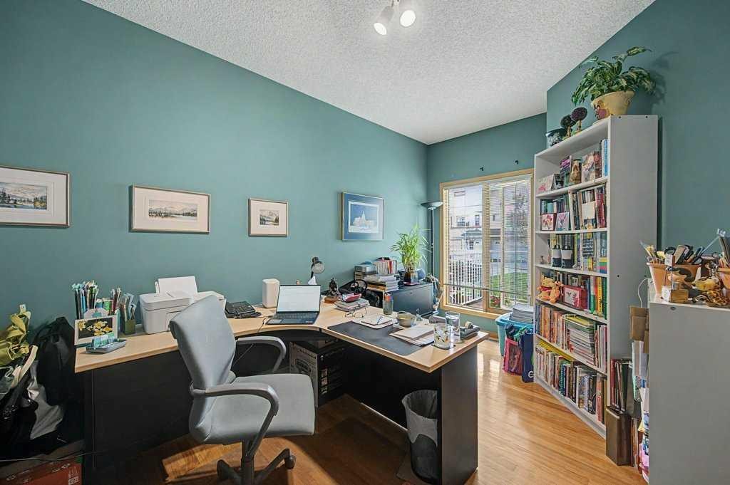 18 Prominence View Sw, Calgary, AB - Indoor Photo Showing Office