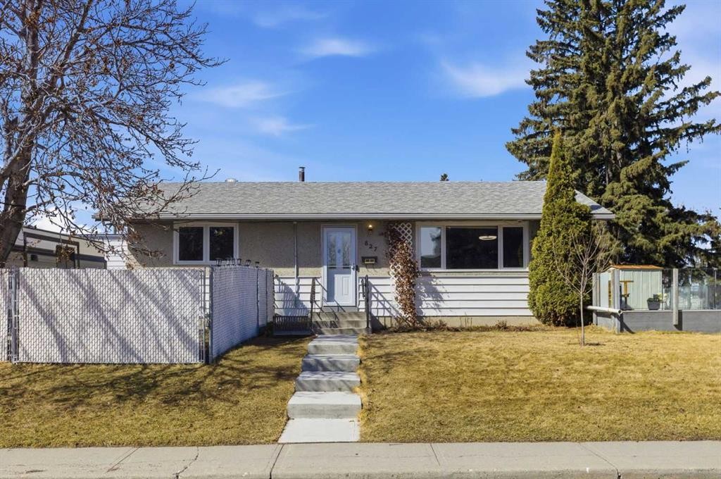 827 Forlee Drive Se, Calgary, AB - Outdoor