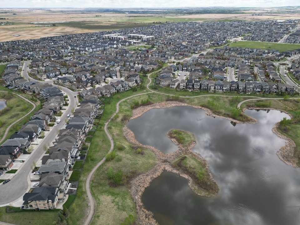 263 Mahogany Way Se, Calgary, AB
