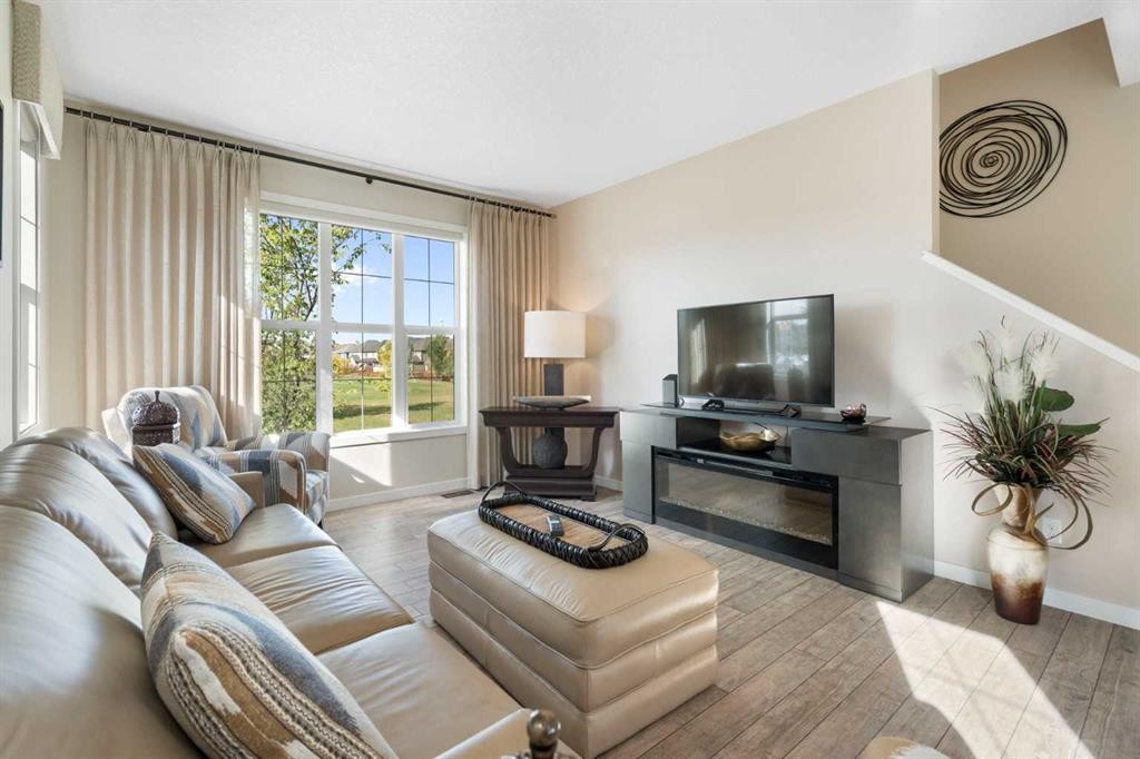 263 Mahogany Way Se, Calgary, AB