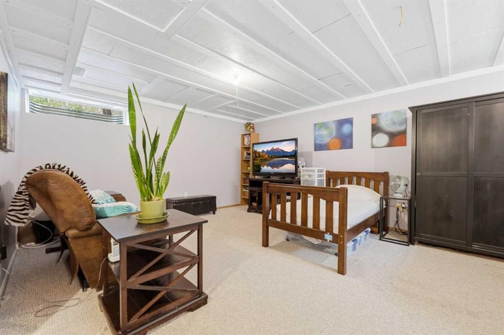 46 Somerside Place Sw, Calgary, AB - Indoor