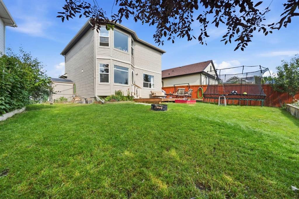 46 Somerside Place Sw, Calgary, AB - Outdoor
