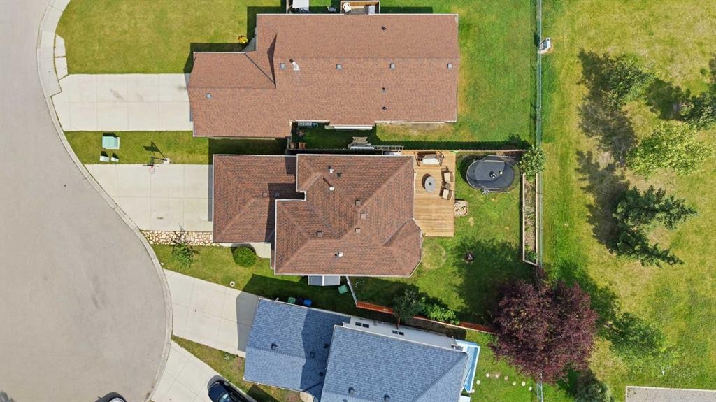 46 Somerside Place Sw, Calgary, AB - Outdoor