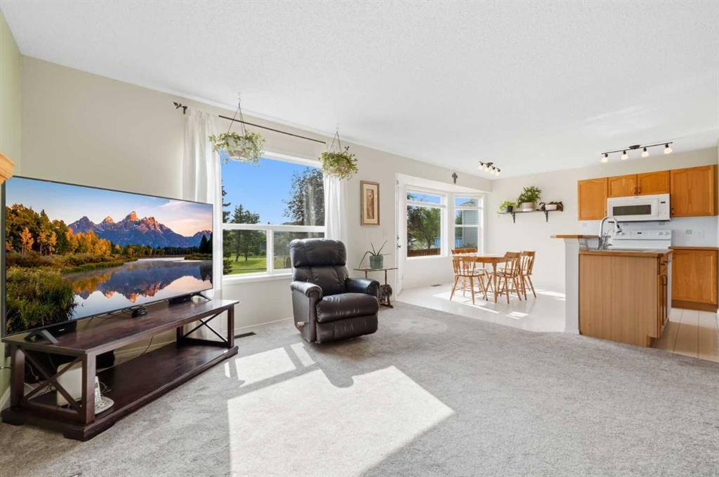 46 Somerside Place Sw, Calgary, AB - Indoor
