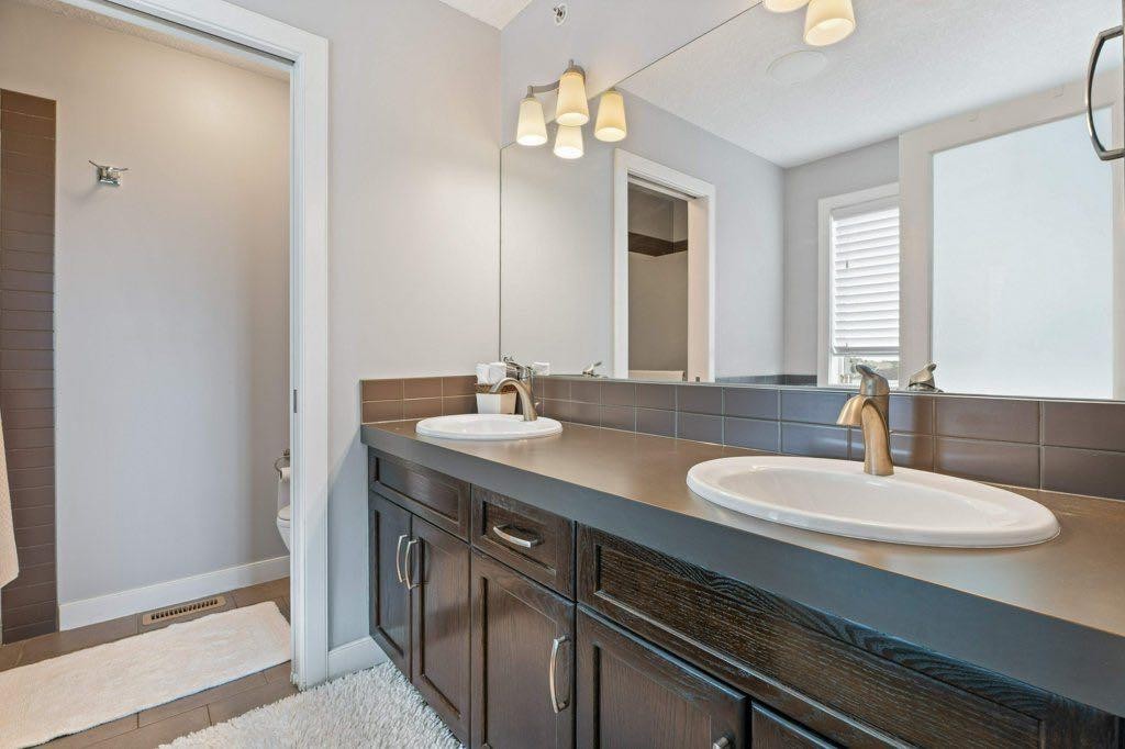597 Muirfield Crescent, Lyalta, AB