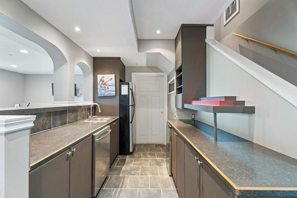 597 Muirfield Crescent, Lyalta, AB