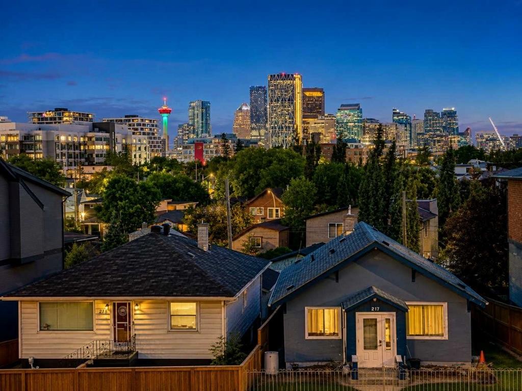 212 12A Street Ne, Calgary, AB - Outdoor