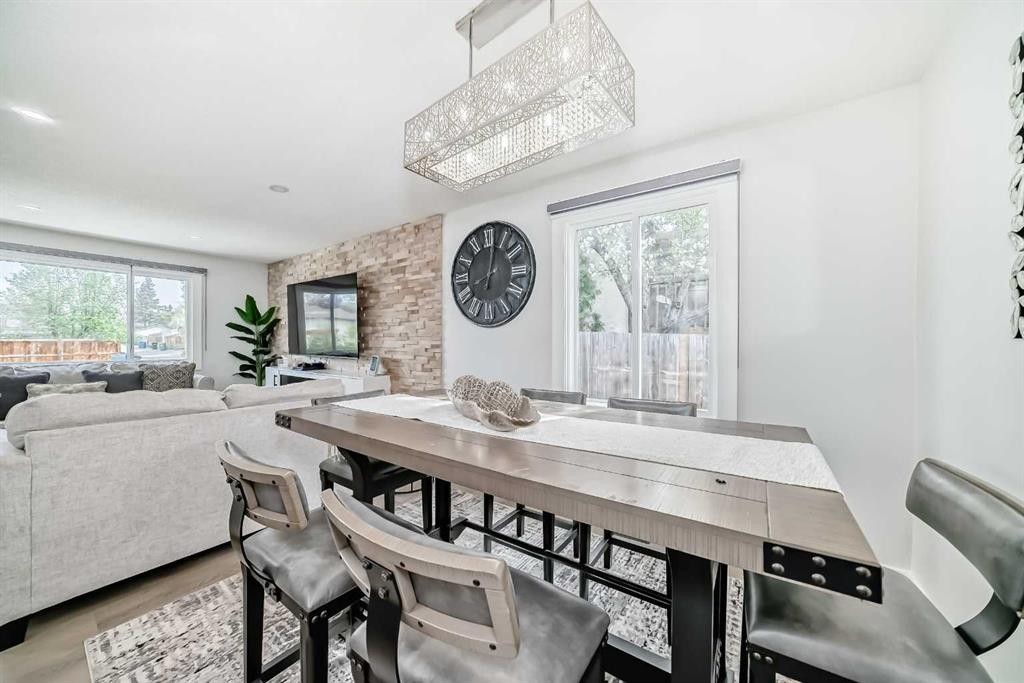 12 Rundleson Way Ne, Calgary, AB - Indoor