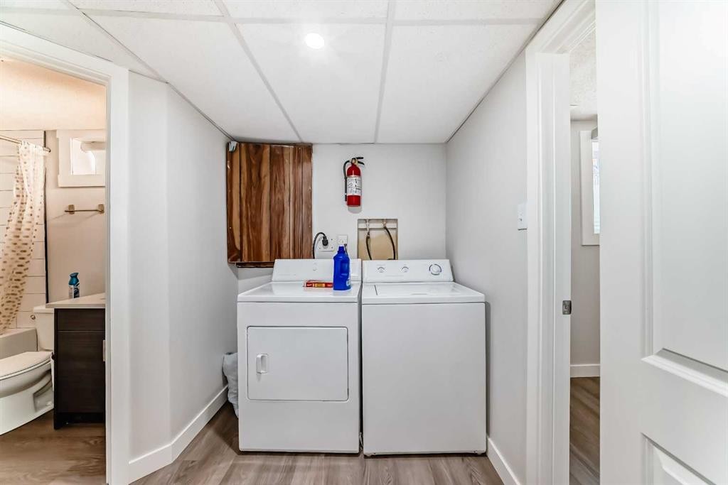 12 Rundleson Way Ne, Calgary, AB - Indoor Photo Showing Laundry Room