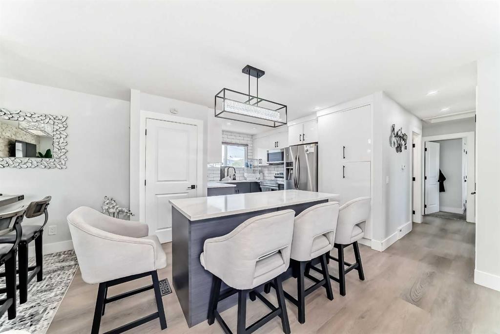 12 Rundleson Way Ne, Calgary, AB - Indoor Photo Showing Dining Room