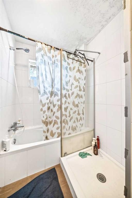 5051 Vantage Crescent Nw, Calgary, AB - Indoor Photo Showing Bathroom