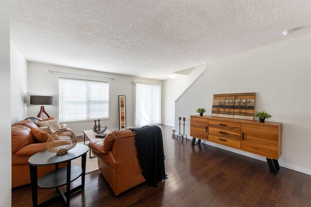 38 Cranford Drive Se, Calgary, AB - Indoor Photo Showing Other Room