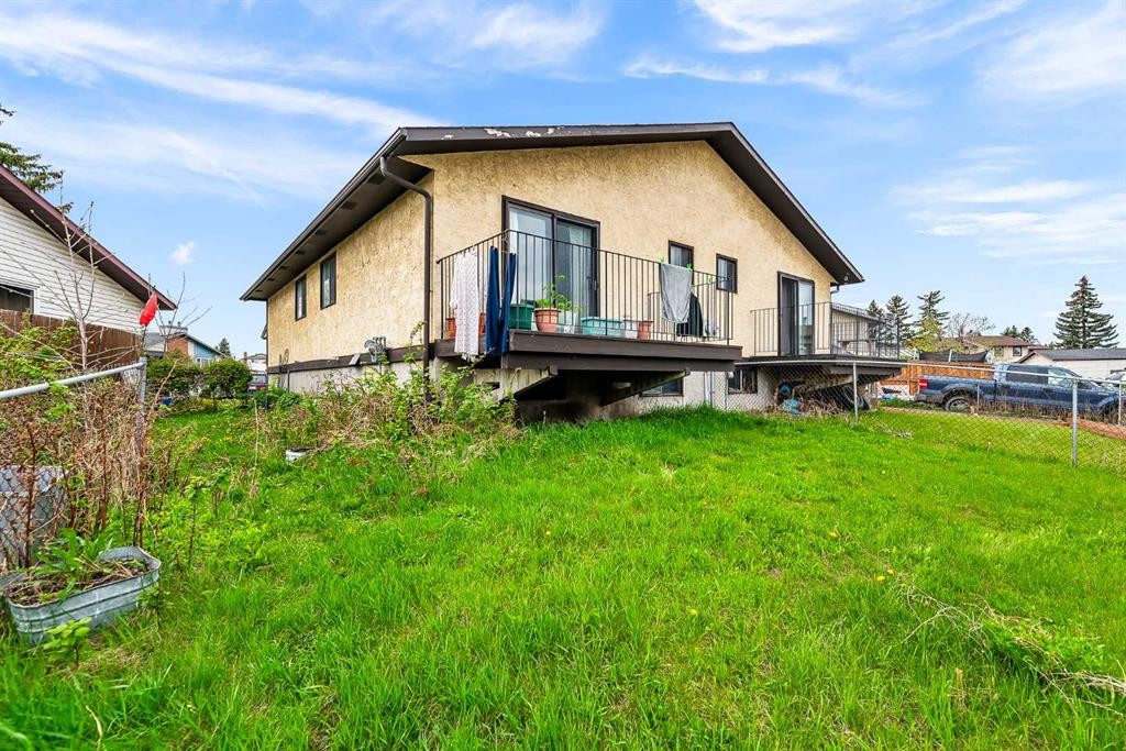 317 Templemont Place Ne, Calgary, AB - Outdoor With Deck Patio Veranda