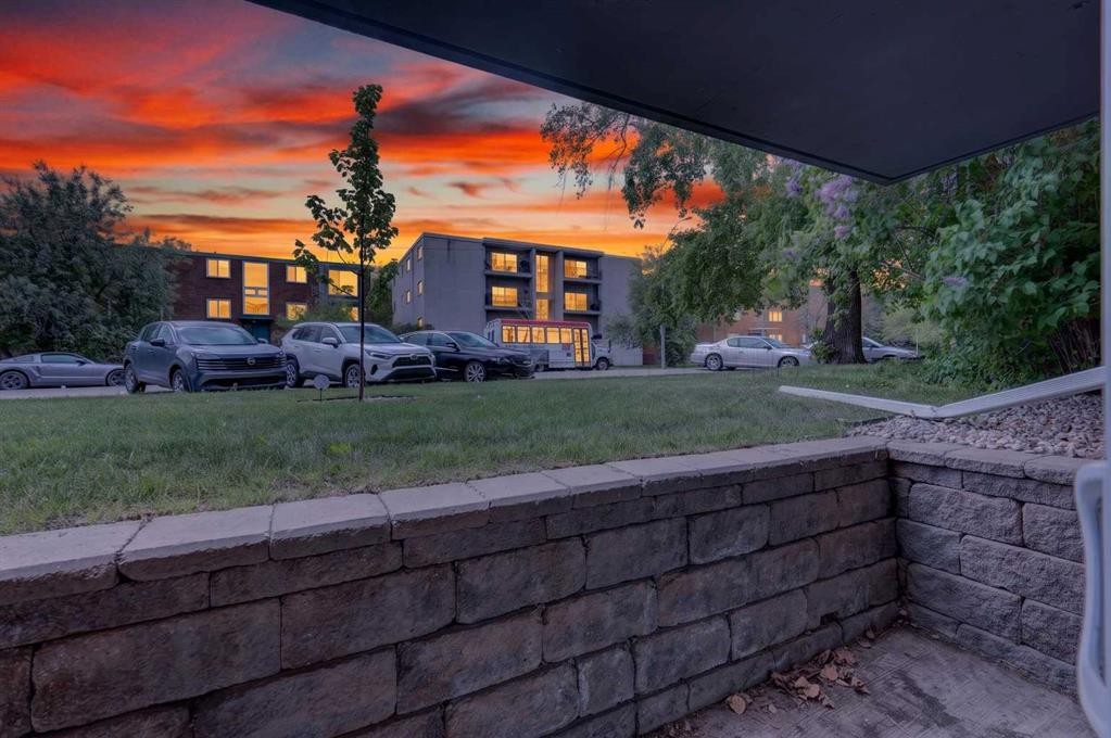 103-2020 11 Avenue Sw, Calgary, AB - Outdoor