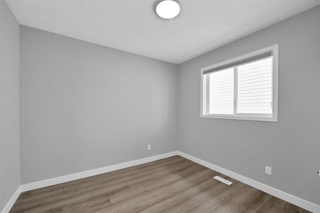 288 Saddlemead Road Ne, Calgary, AB - Indoor Photo Showing Other Room