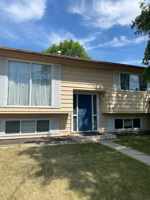 15232 1 Street Se, Calgary, AB - Outdoor