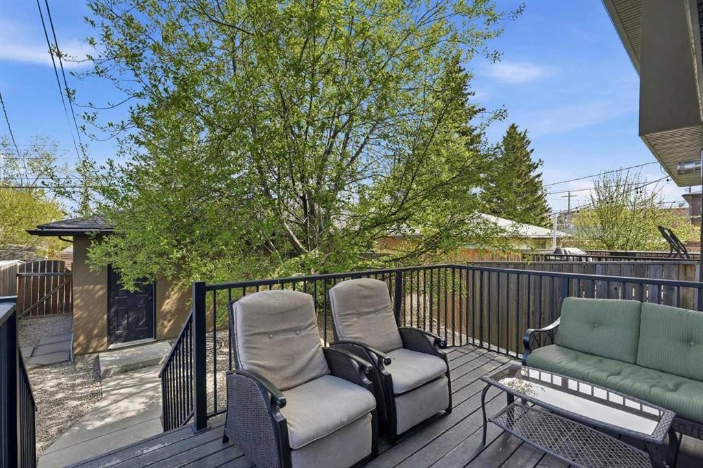 314 30 Avenue Ne, Calgary, AB - Outdoor With Deck Patio Veranda